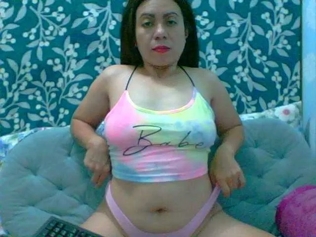 Live sex webcam photo for Scarletteb #274509126