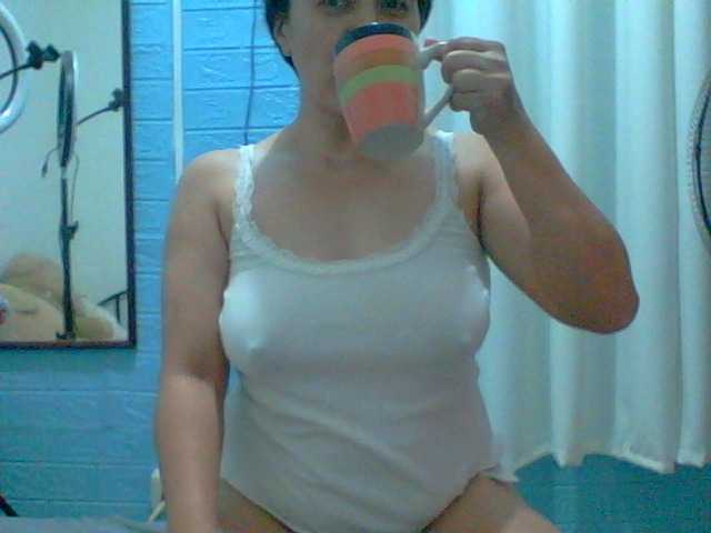 Live sex webcam photo for Scarletteb #275470022