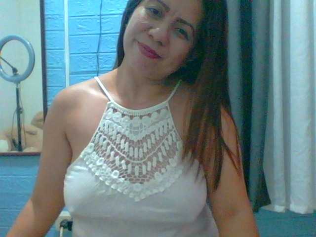 Live sex webcam photo for Scarletteb #275643525