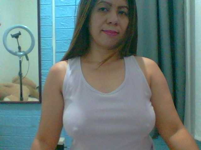 Live sex webcam photo for Scarletteb #275666491