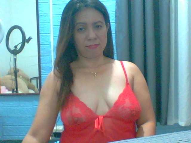 Live sex webcam photo for Scarletteb #276031875