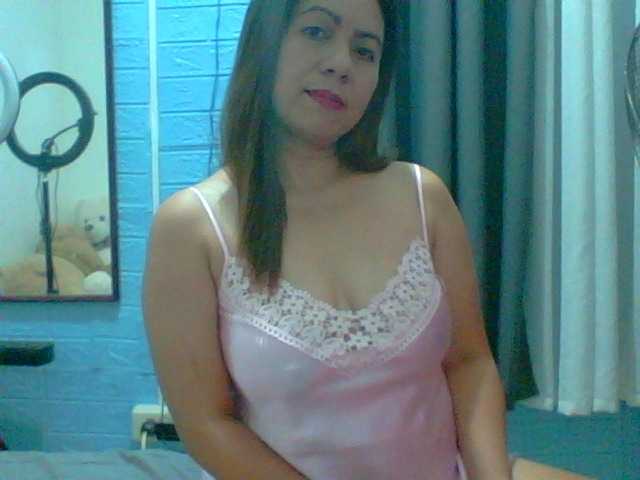 Live sex webcam photo for Scarletteb #276110811