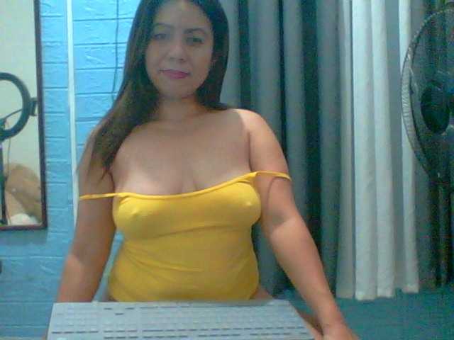 Live sex webcam photo for Scarletteb #276173525