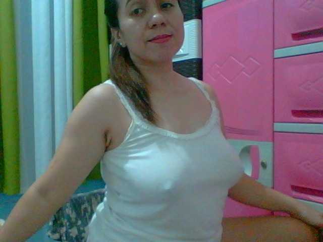 Live sex webcam photo for Scarletteb #277904078