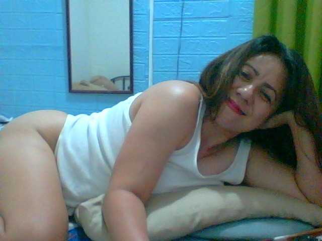 Live sex webcam photo for Scarletteb #277943223