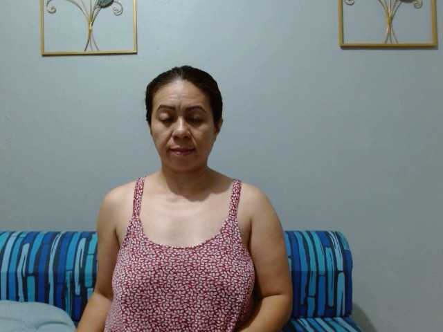 Live sex webcam photo for Scarletteb #290644668