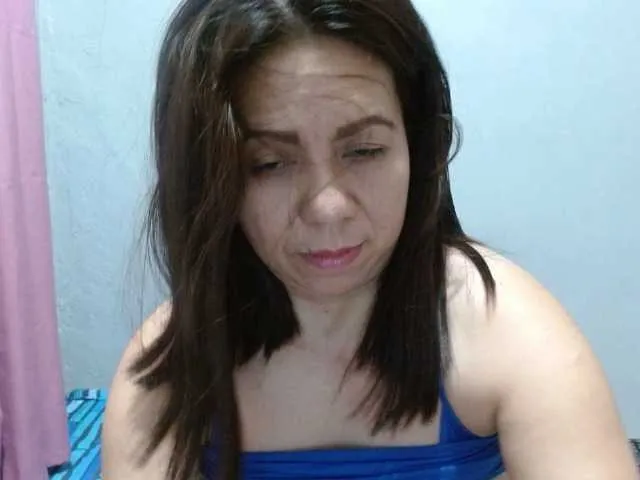 Live sex webcam photo for Scarletteb #291592296