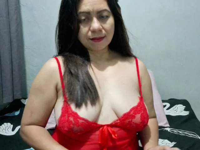 Live sex webcam photo for Scarletteb #293917778