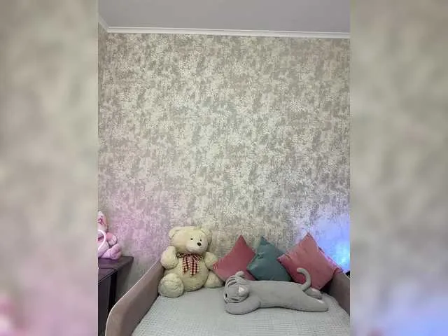 Live sex webcam photo for SeXXyMagic #290979910