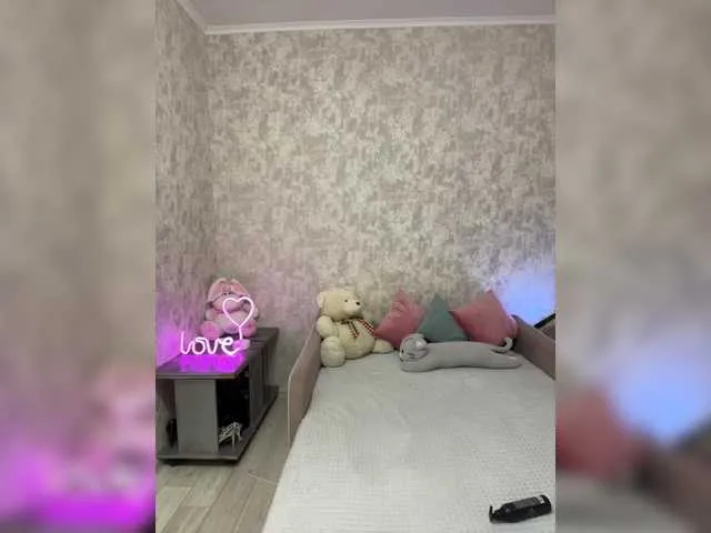 Live sex webcam photo for SeXXyMagic #291085838