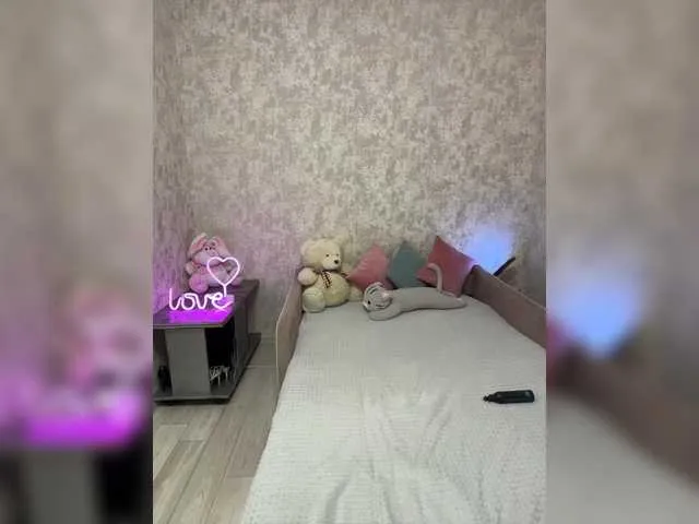 Live sex webcam photo for SeXXyMagic #292265910