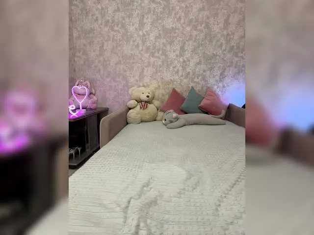 Live sex webcam photo for SeXXyMagic #292304960