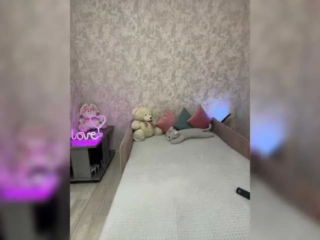 Live sex webcam photo for SeXXyMagic #292326079