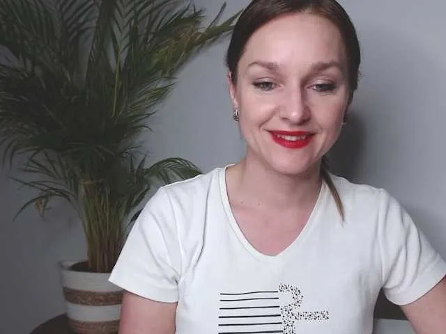 Live sex webcam photo for SecretAlicia #290807799