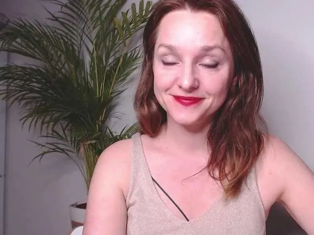 Live sex webcam photo for SecretAlicia #290848414