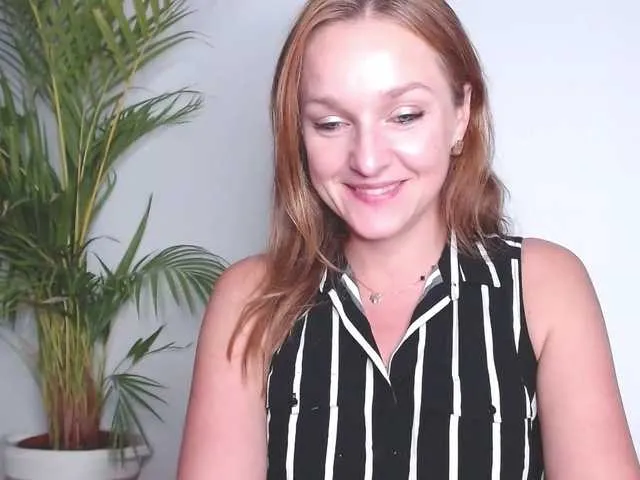 Live sex webcam photo for SecretAlicia #292083322