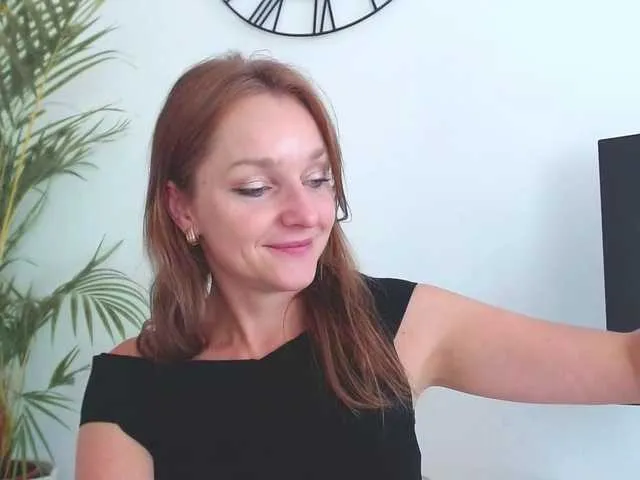 Live sex webcam photo for SecretAlicia #292213399