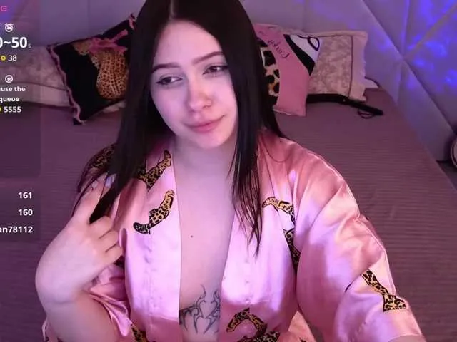 Live sex webcam photo for SecretKiraa #293573182