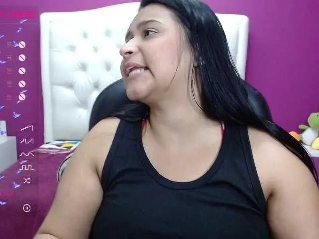 Live sex webcam photo for Secretalyson #273226940