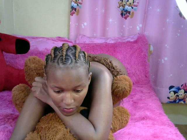 Live sex webcam photo for Seexynita #277909546