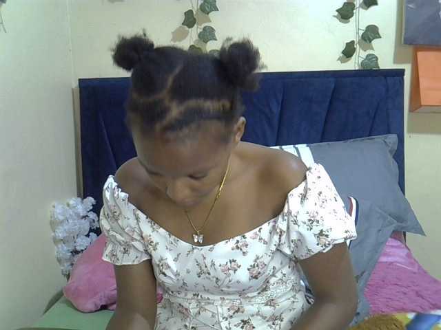 Live sex webcam photo for Seexynita #290804219