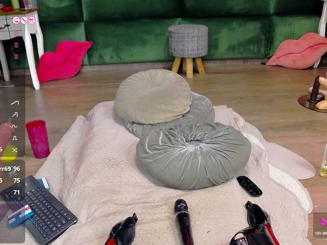 Live sex webcam photo for SelenSummer #291432286