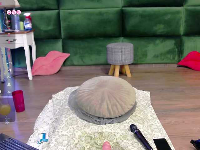 Live sex webcam photo for SelenSummer #291446692