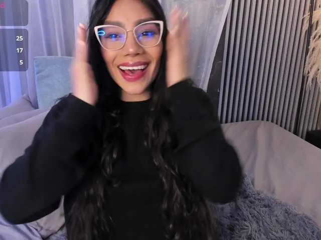 Live sex webcam photo for SelenaAbatti #290566132