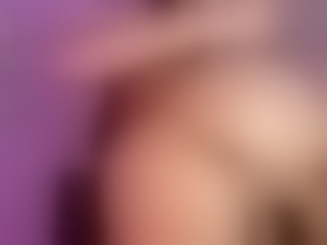 Live sex webcam photo for SelenaFox7 #294135352