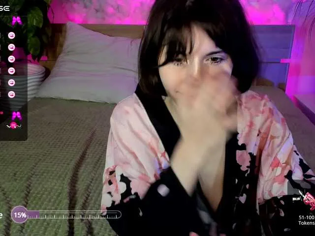 Live sex webcam photo for SelenaMiliss #276382392