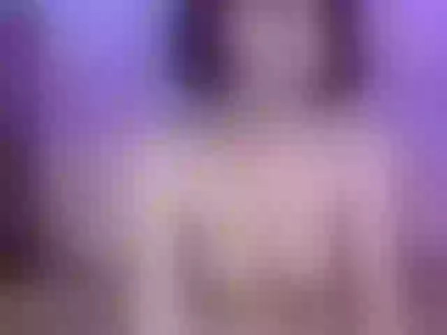 Live sex webcam photo for SelenaMiliss #276402340