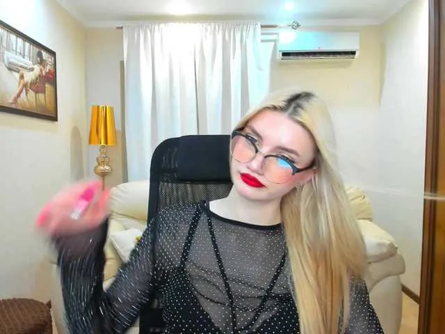 Live sex webcam photo for SelenaMoonlight #278046411