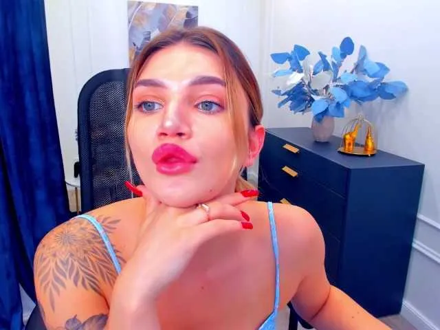 Live sex webcam photo for SelenaMoonlight #291774841