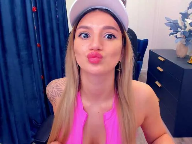 Live sex webcam photo for SelenaMoonlight #292271895