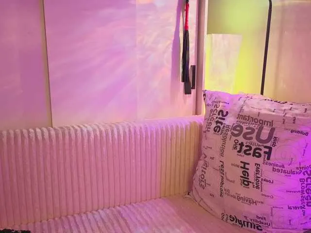 Live sex webcam photo for SelenaOlson #292029147