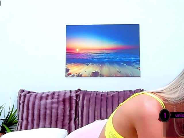 Live sex webcam photo for SelenaWest #287945239