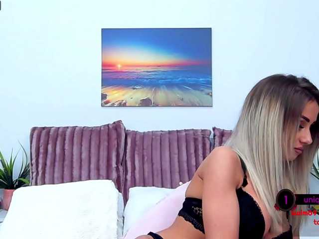 Live sex webcam photo for SelenaWest #287945246