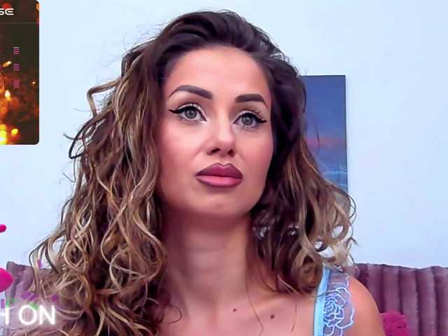 Live sex webcam photo for SelenaWest #287945324