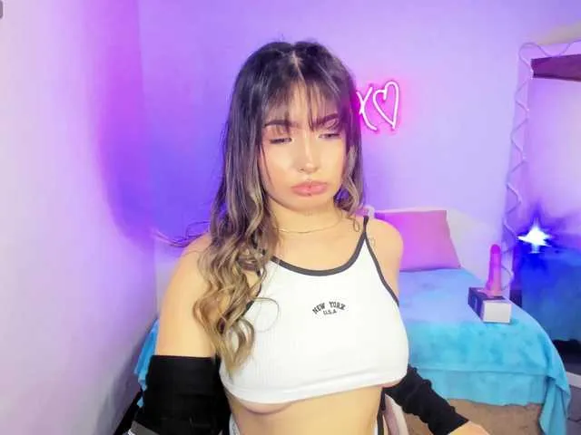 Live sex webcam photo for Selenaa-tay #278305347