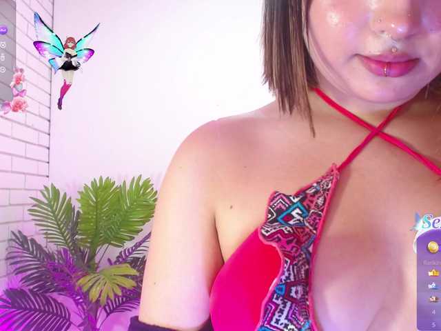 Live sex webcam photo for Selenaa-tay #288772048