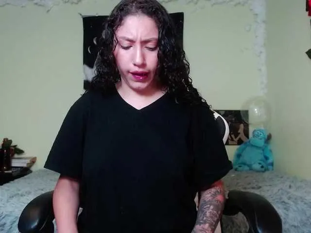 Live sex webcam photo for Selene-Blossom #276650478