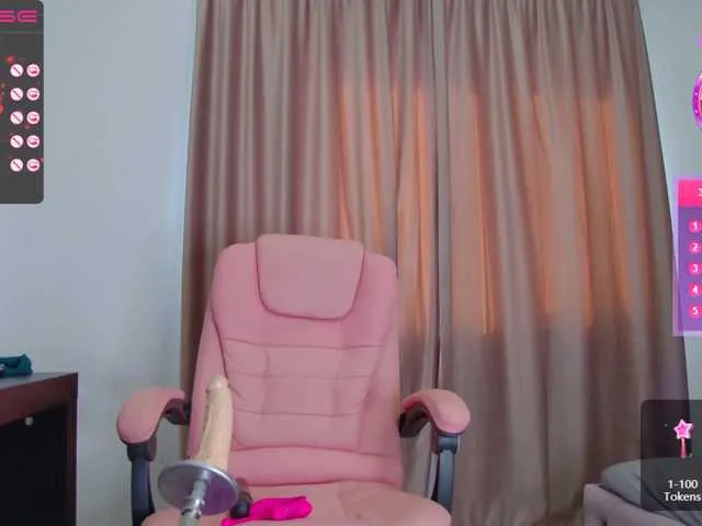 Live sex webcam photo for Selenny000 #272422457