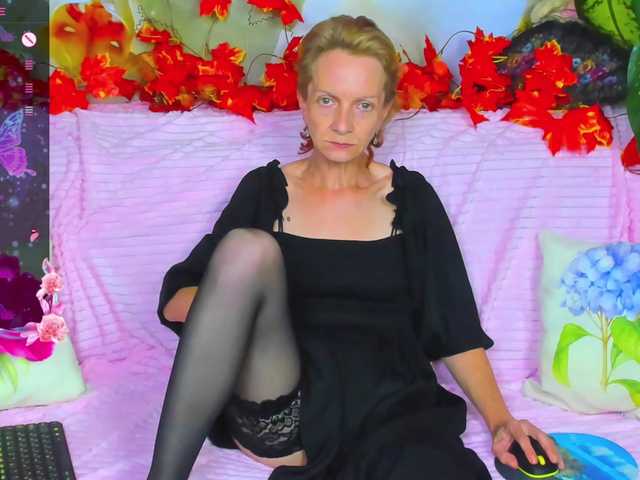 Live sex webcam photo for SelinaMoore #291814325