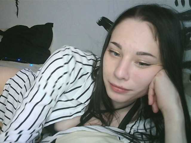 Live sex webcam photo for SelinaMr #274423126