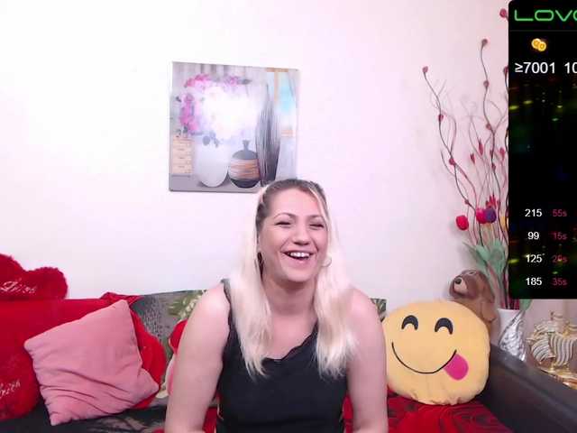 Live sex webcam photo for Sensualass77 #272855299