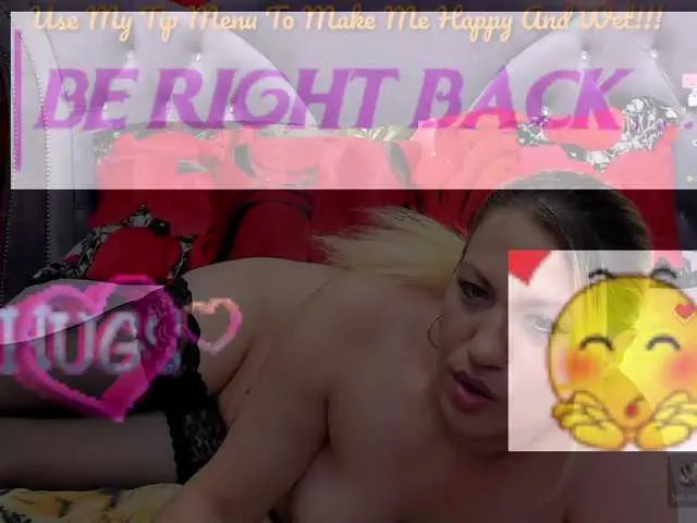 Live sex webcam photo for Sensualass77 #293985662