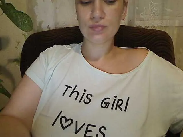 Live sex webcam photo for SerafimaArt #291477353