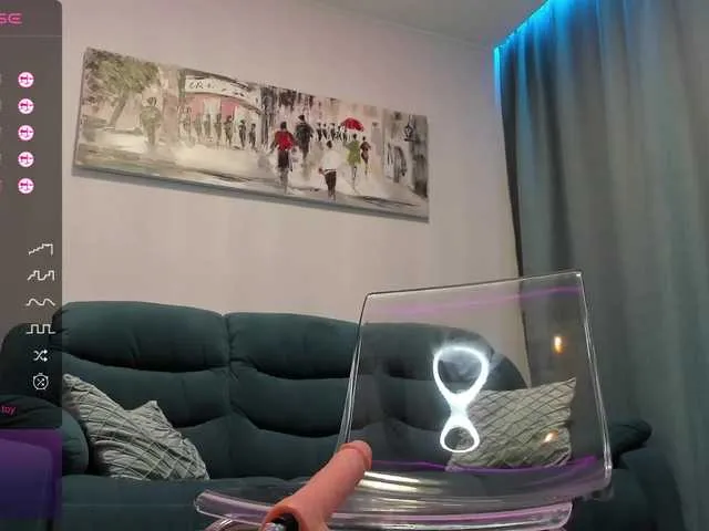 Live sex webcam photo for Serenna- #276303102