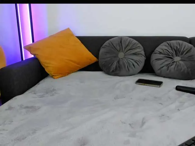 Live sex webcam photo for Serenna- #291681100