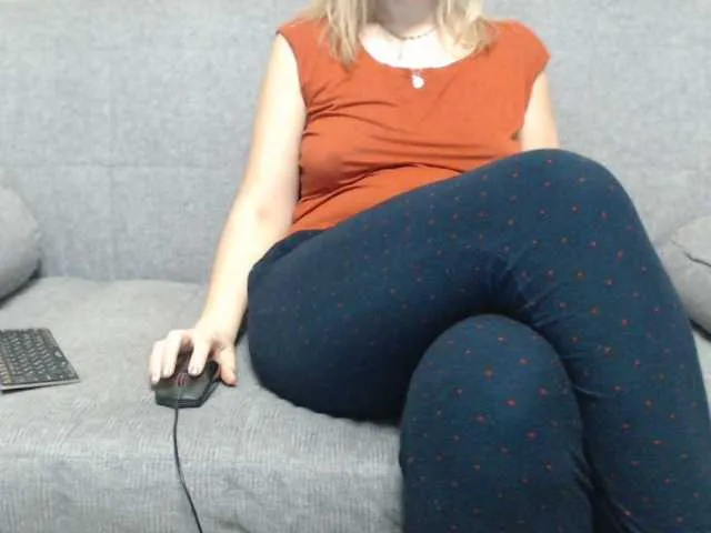 Live sex webcam photo for Sevilay #271976531